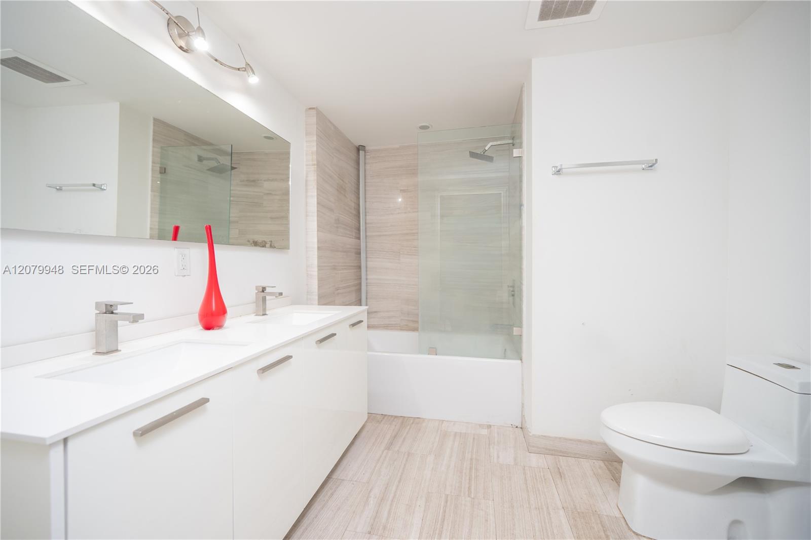 1300 Brickell Bay Dr # 710 — Photo 4