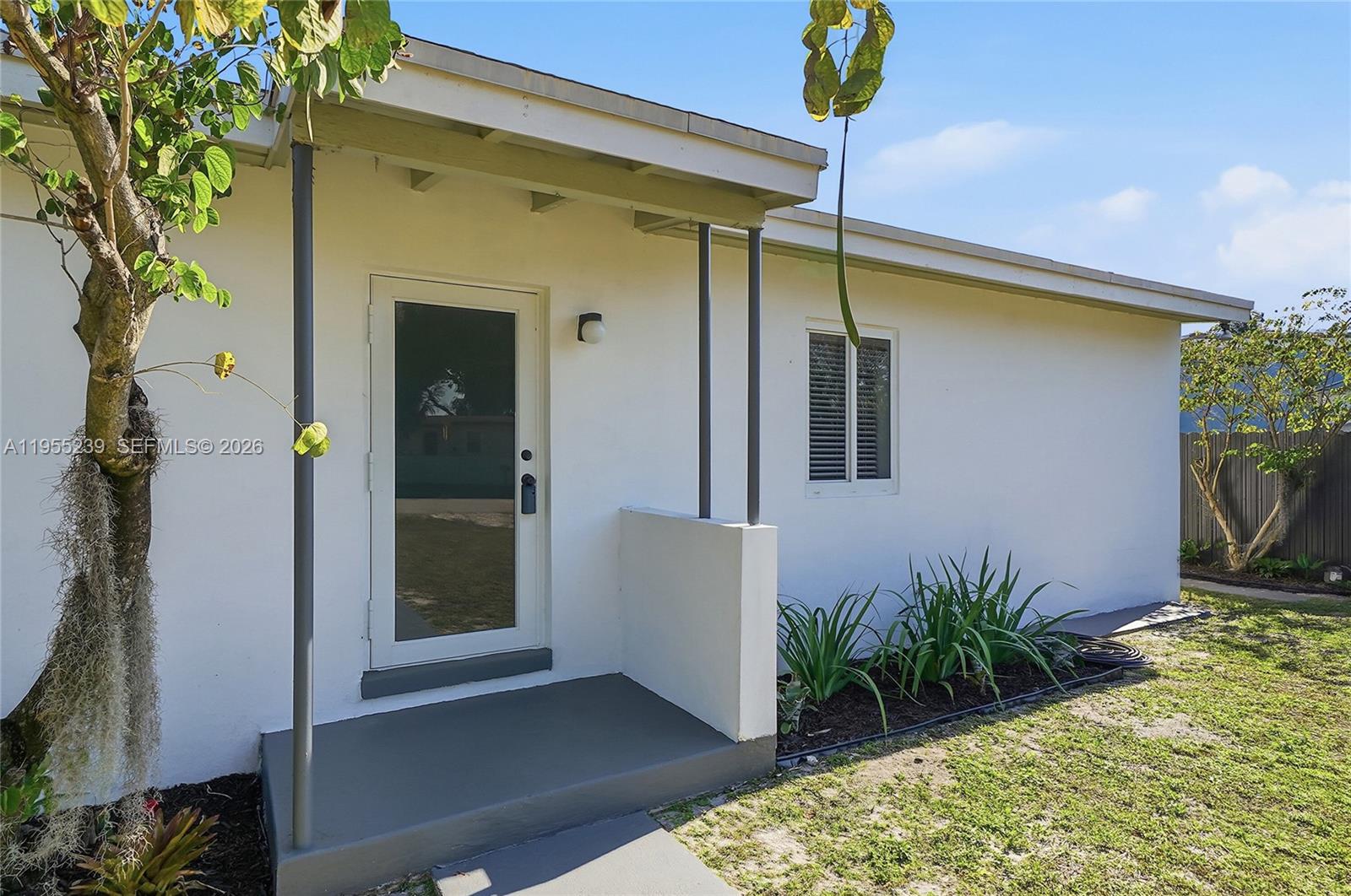 1308 NW 13th Ct, Fort Lauderdale FL 33311