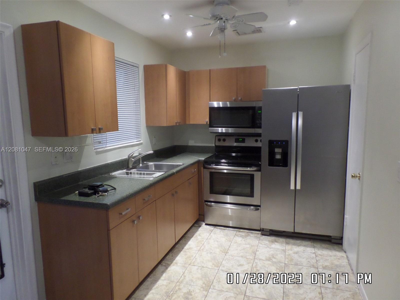 2222 Jackson St # 1E, Hollywood FL 33020