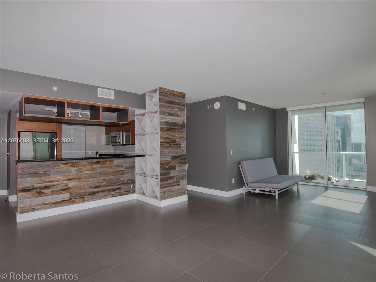 244 Biscayne Blvd # 3802 — Photo 3