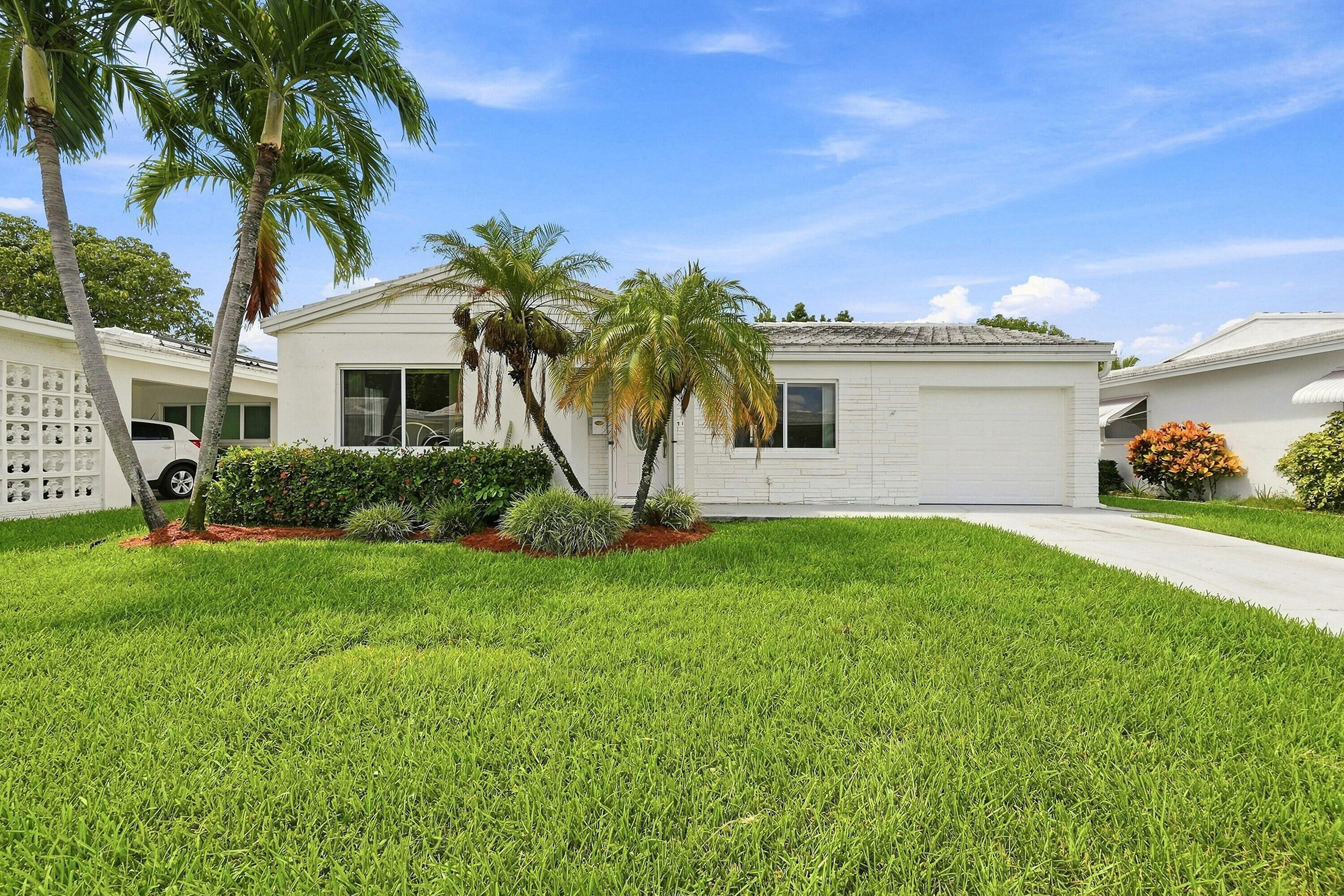 7104 NW 70TH Court — Photo 3