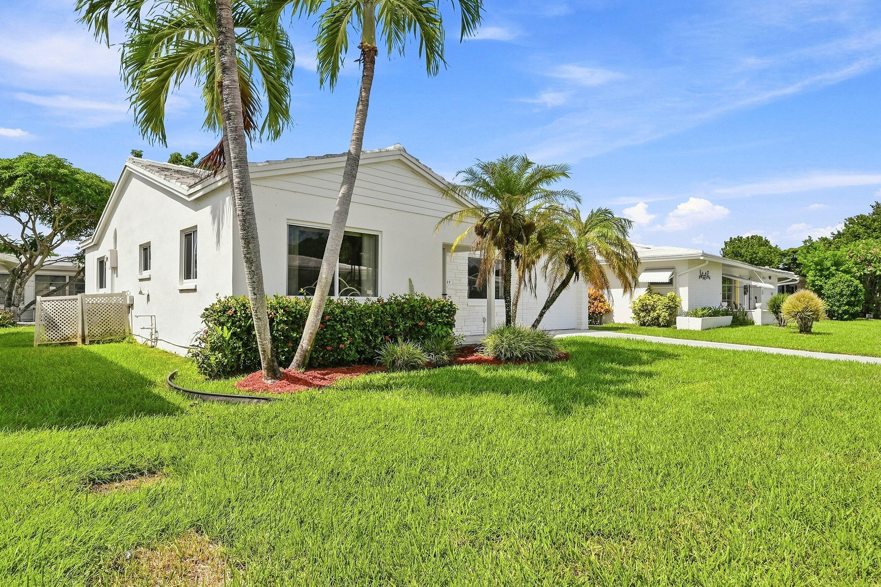 7104 NW 70TH Court — Photo 4
