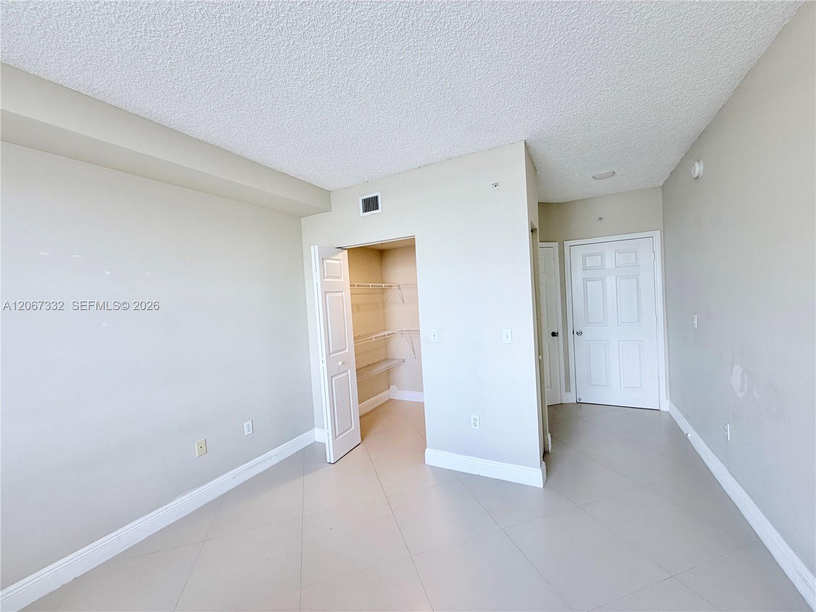 17100 N Bay Rd # 1105 View 12