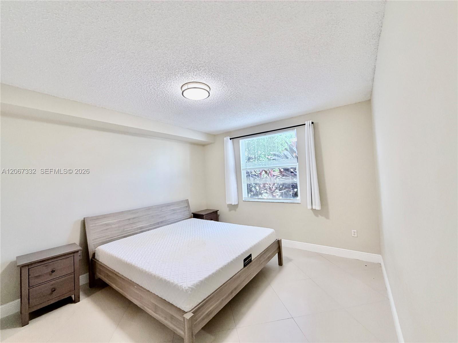 17100 N Bay Rd # 1105 View 8