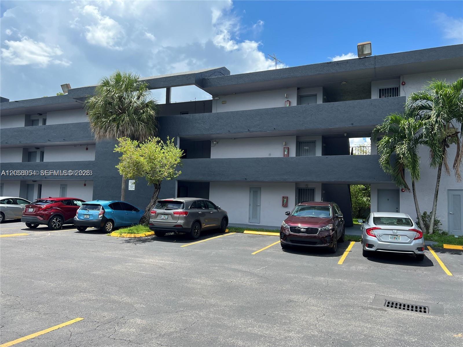 8841 W Flagler St # 202, Miami FL 33174
