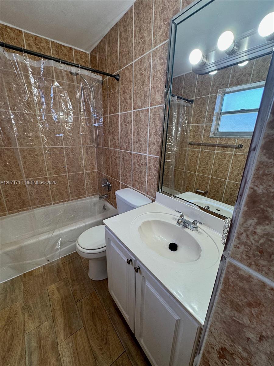 444 SW 4th St # 402 View 13