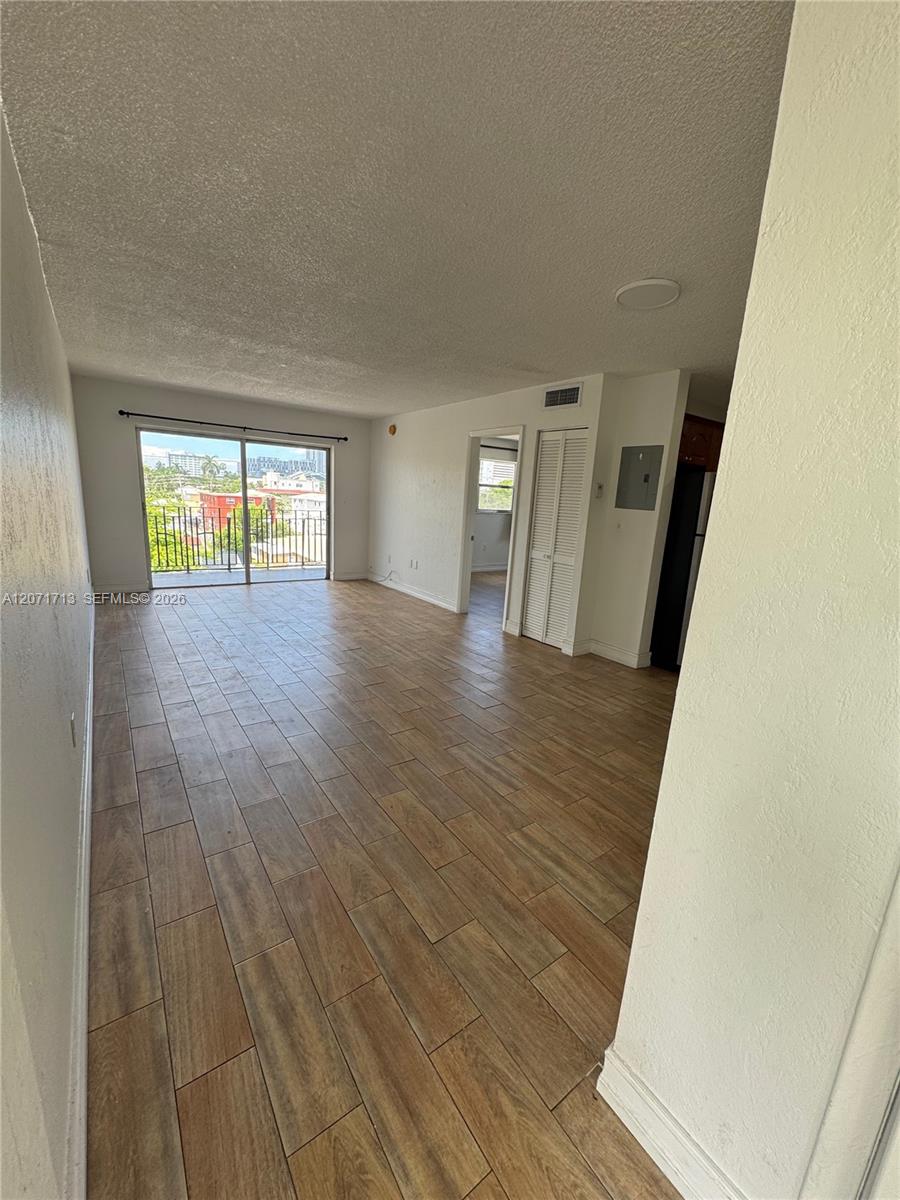 444 SW 4th St # 402 View 3