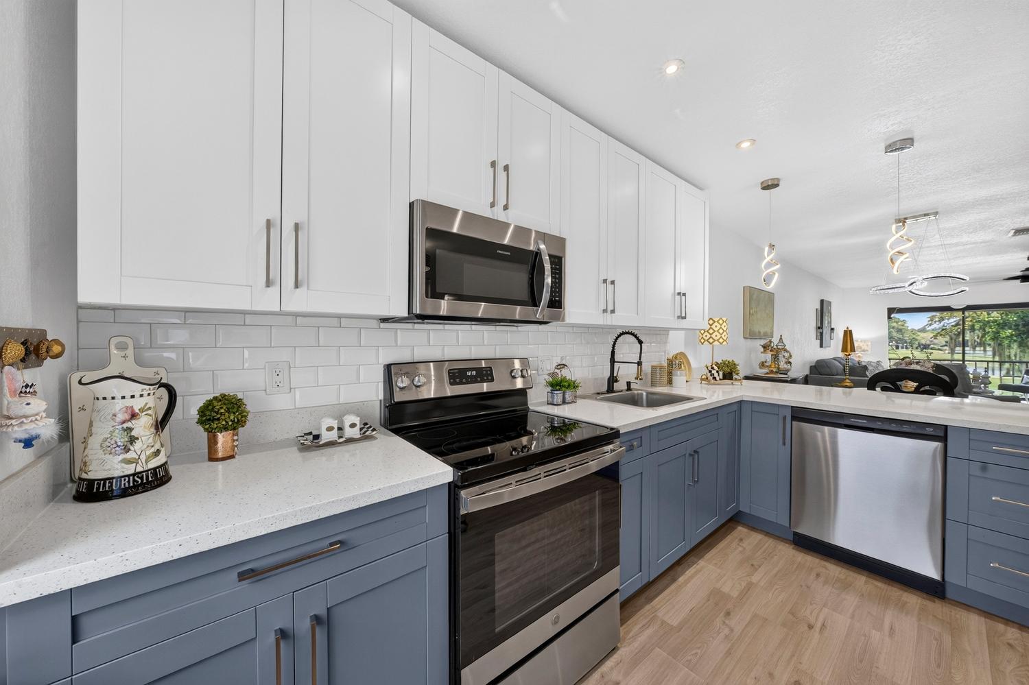 8425 Casa Del Lago # H, Boca Raton FL 33433