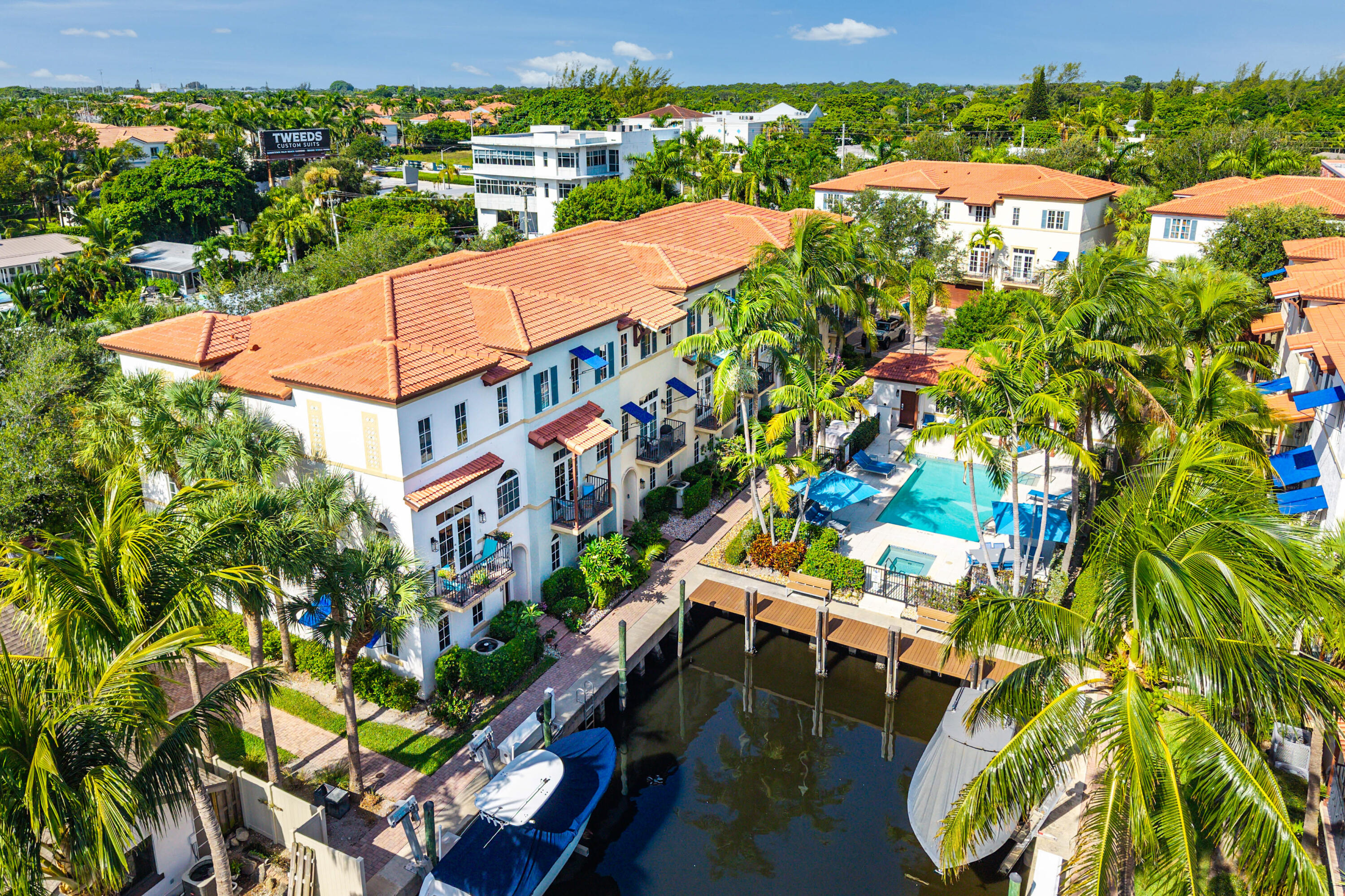 813 Estancia Way, Boynton Beach FL 33435