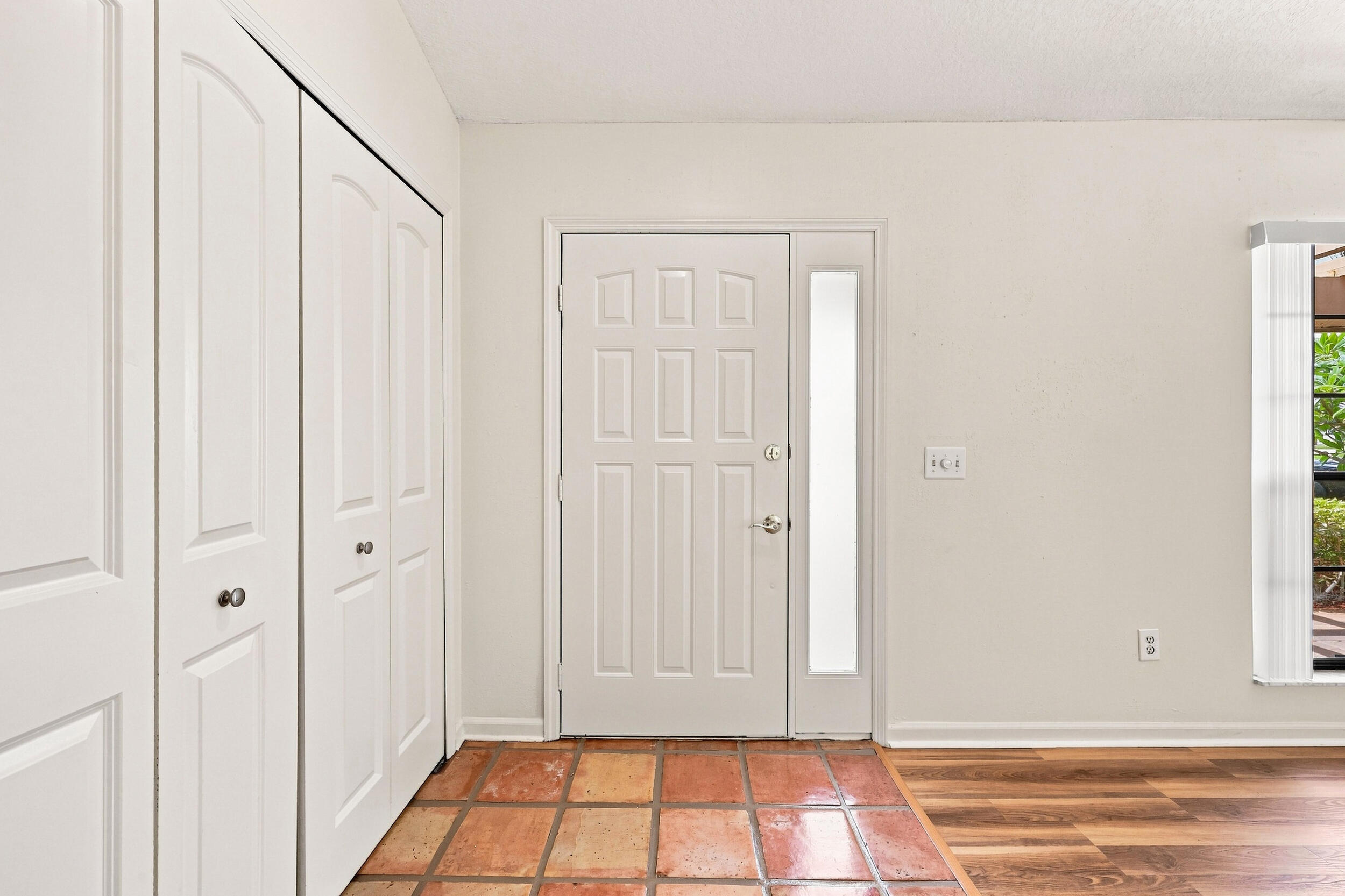 10798 CYPRESS BEND Drive — Photo 5