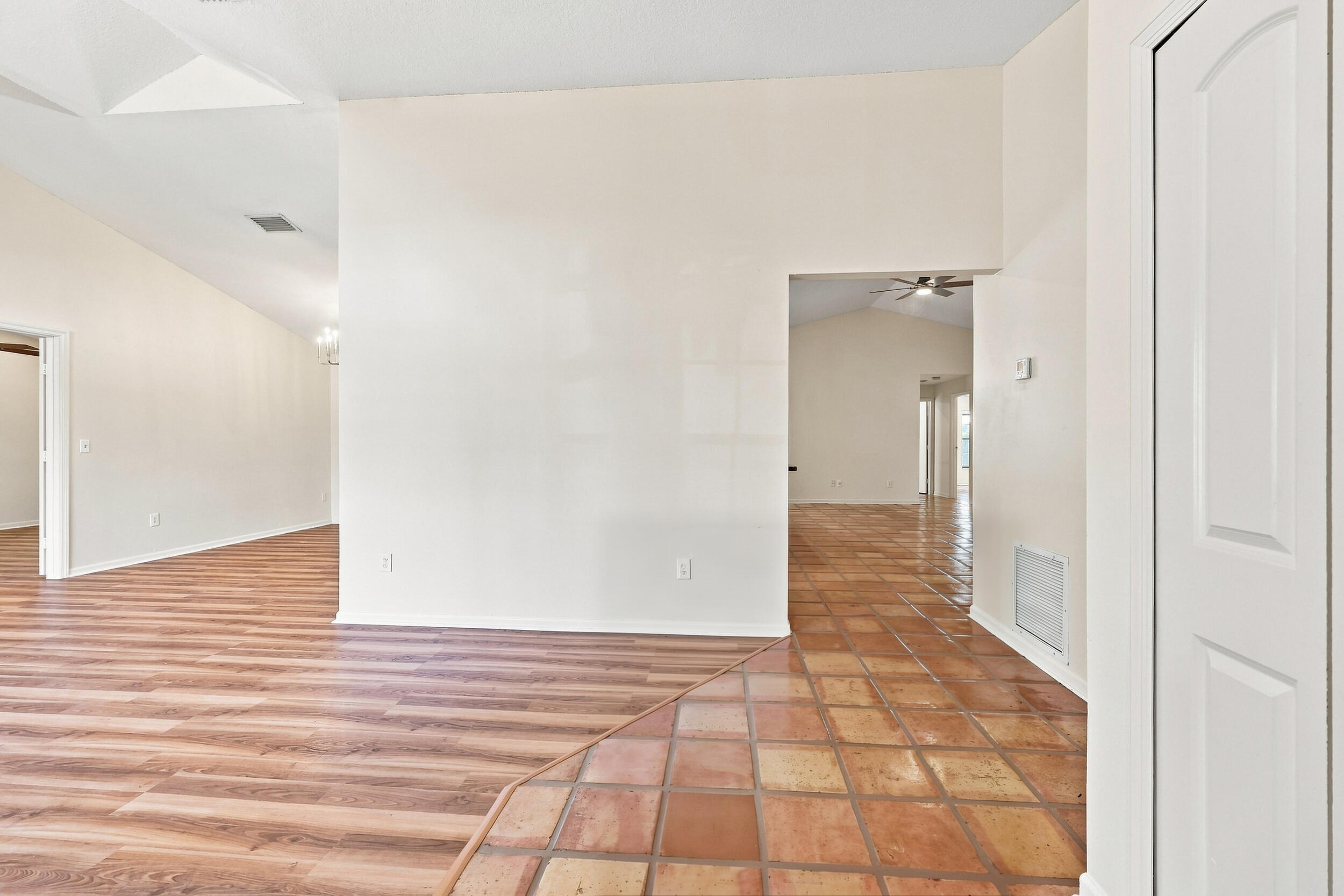 10798 CYPRESS BEND Drive — Photo 4