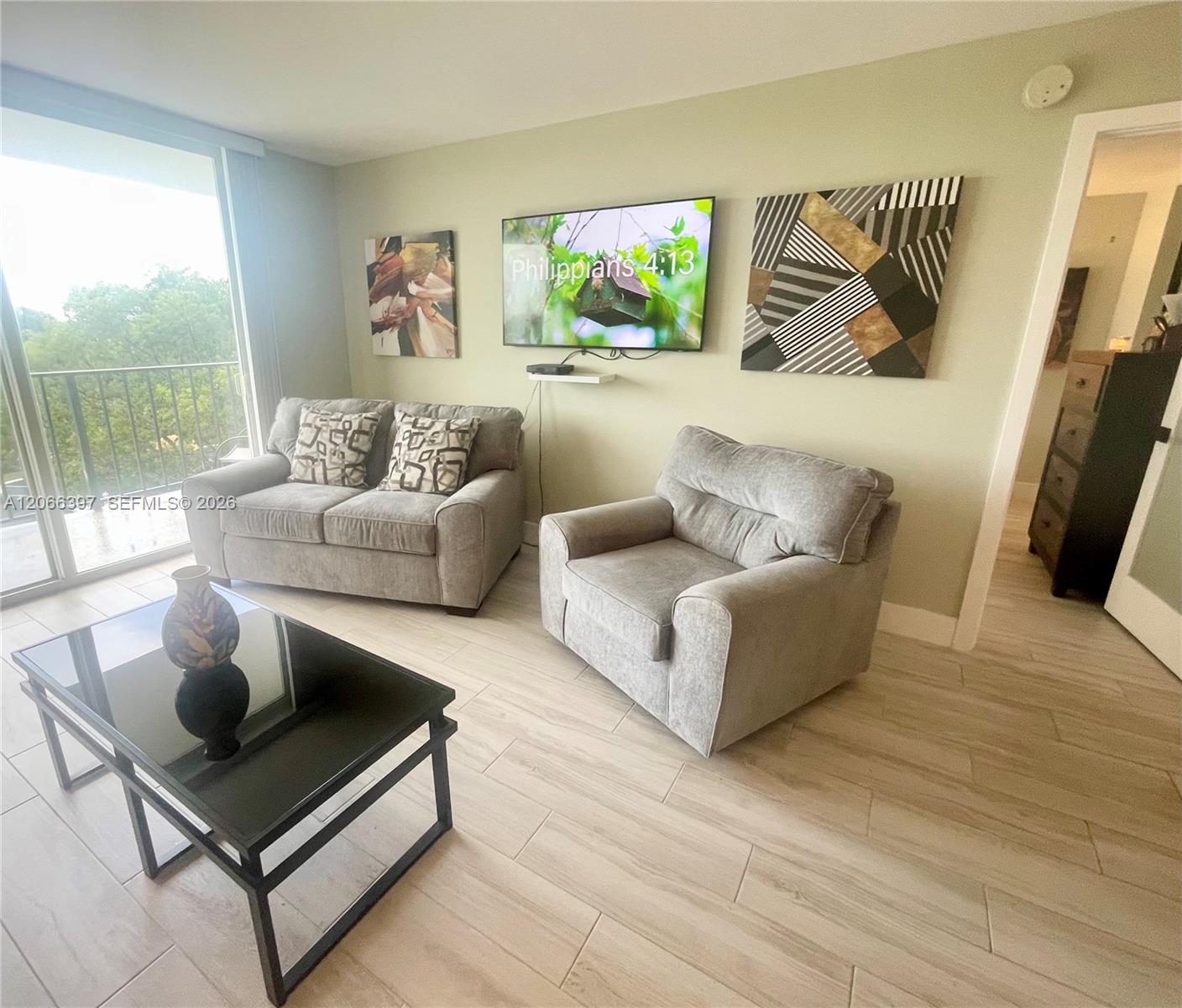 1800 N Andrews Ave # 5D — Photo 4