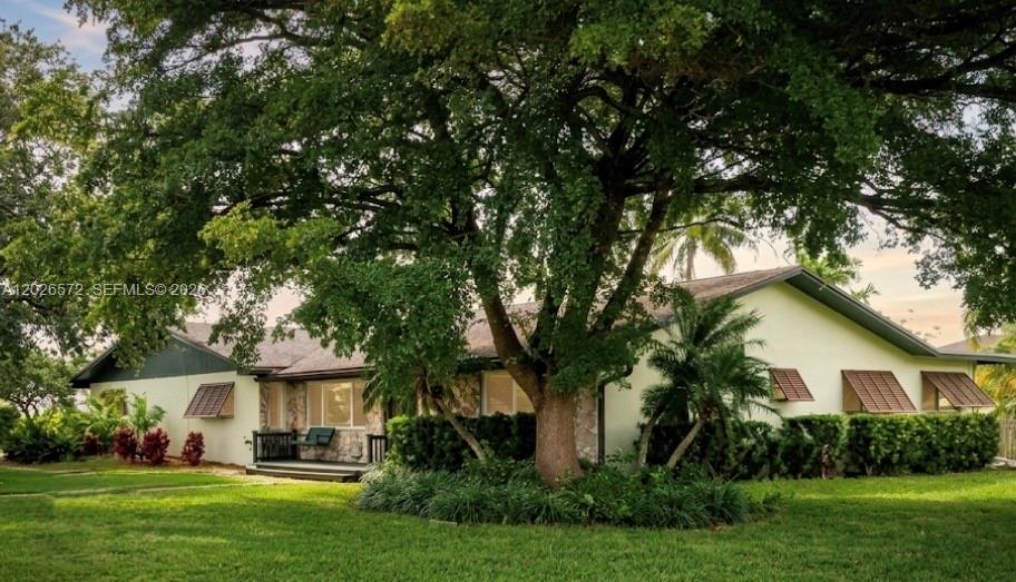 19505 SW 272nd St, Homestead FL 33031