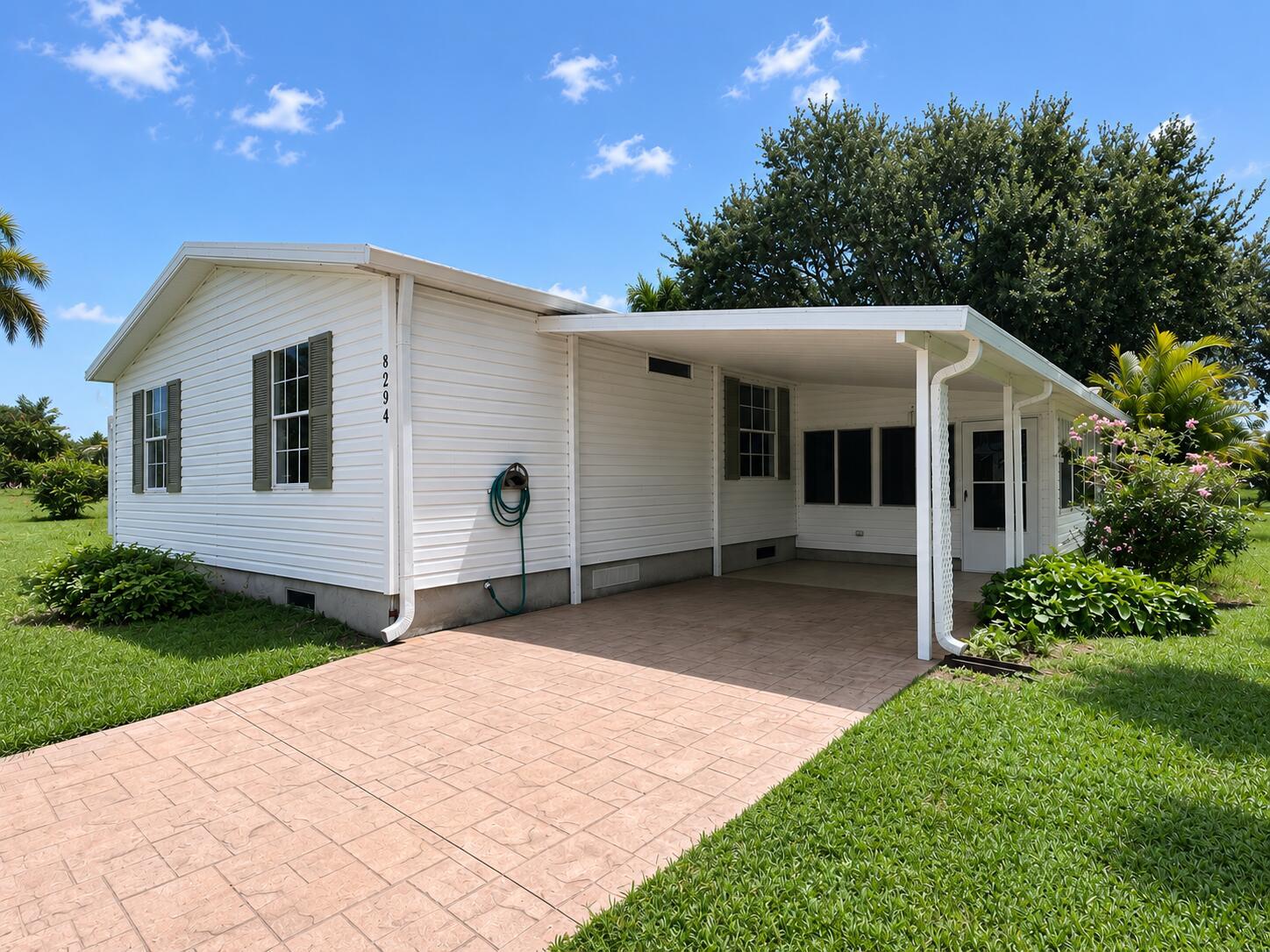 Front/Driveway View