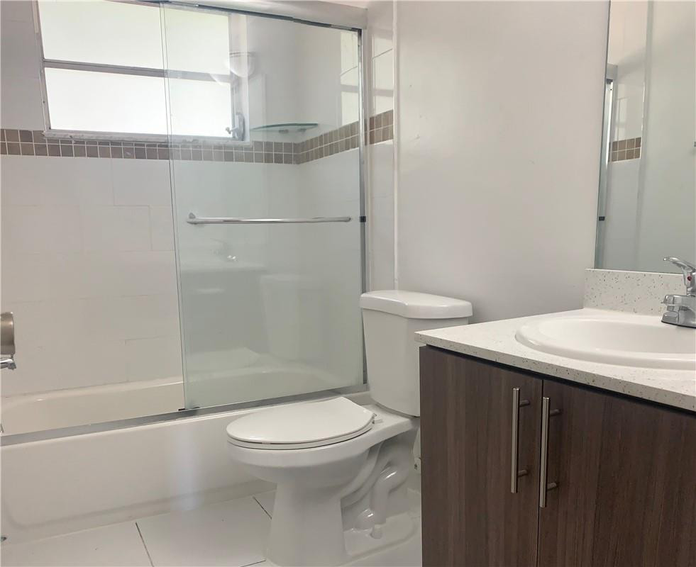 401 NW 34 Street # 107 — Photo 4