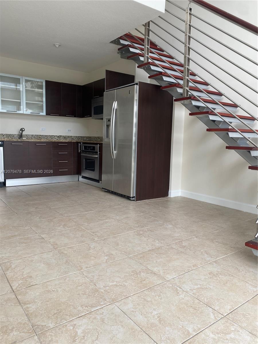 41 SE 5th St # 2405 — Photo 2