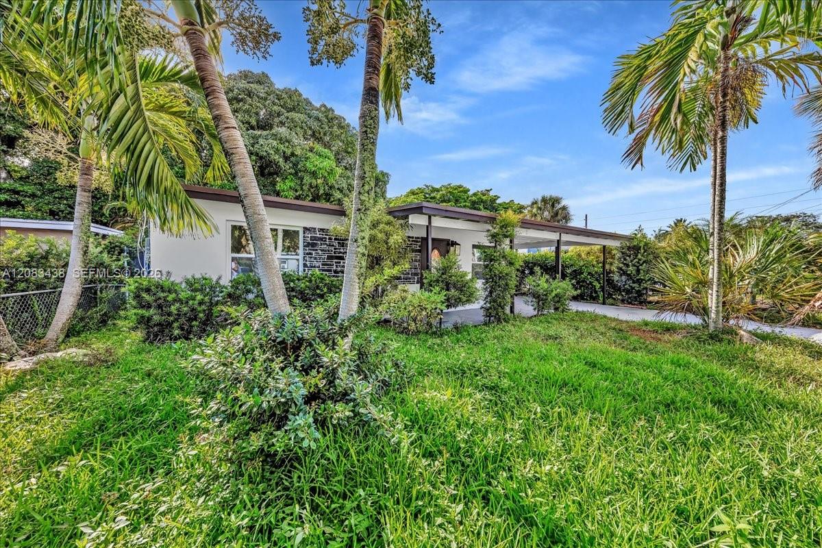 535 NW 23rd Ave — Photo 3