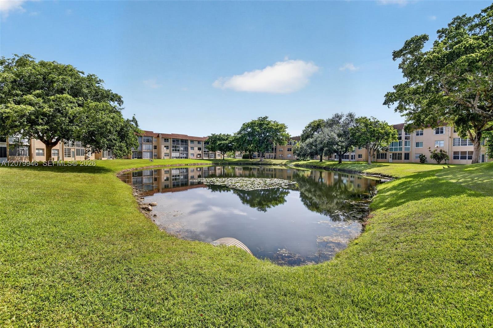 9261 Sunrise Lakes Blvd # 203 — Photo 3