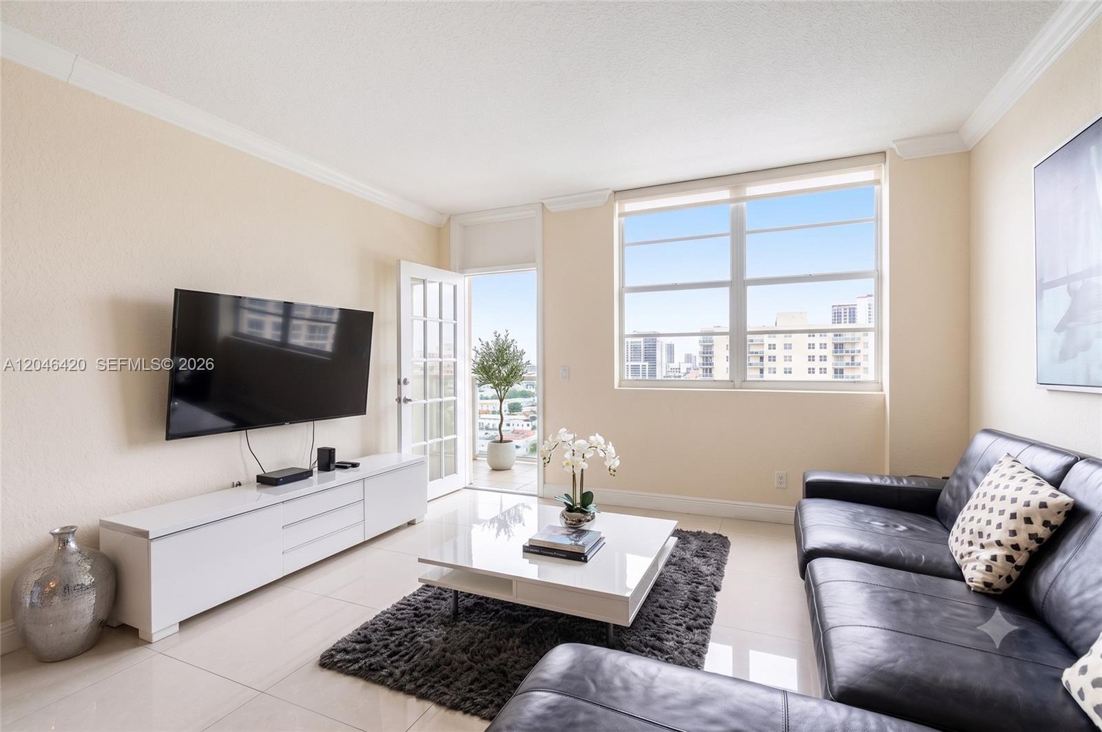 19370 Collins Ave # 716 — Photo 2