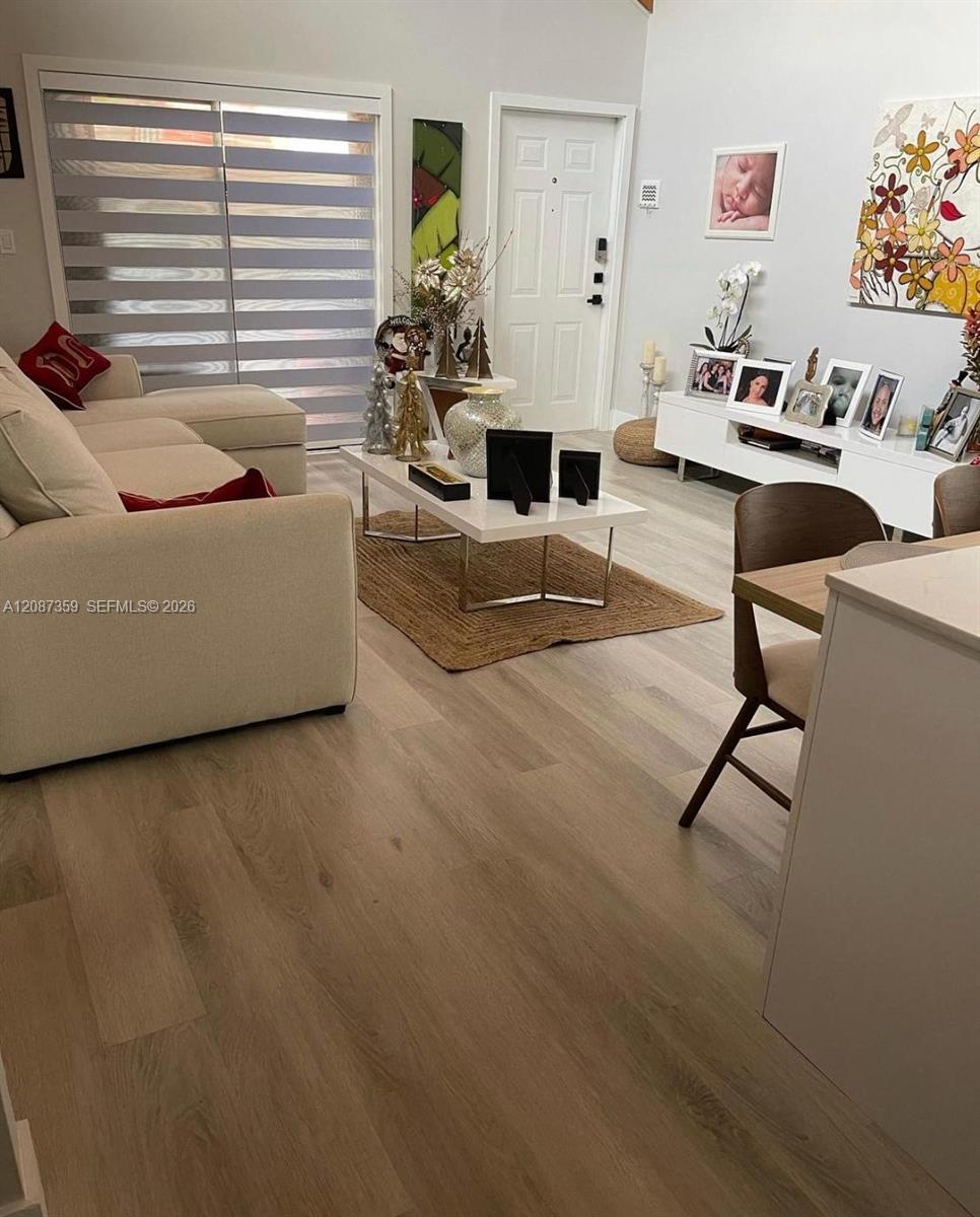 7731 SW 100th St # 30 — Photo 3