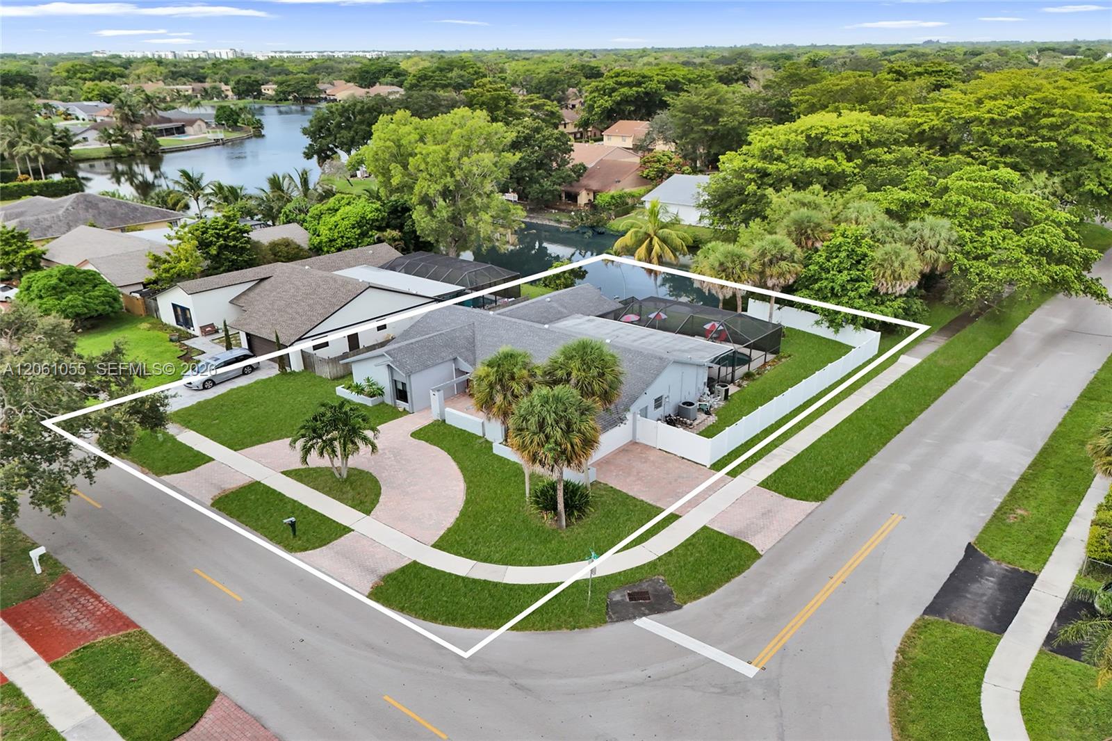 1221 NW 78th Ave, Plantation FL 33322