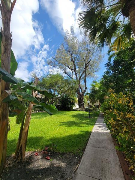 19424 NE 26th Avenue # 131B — Photo 4