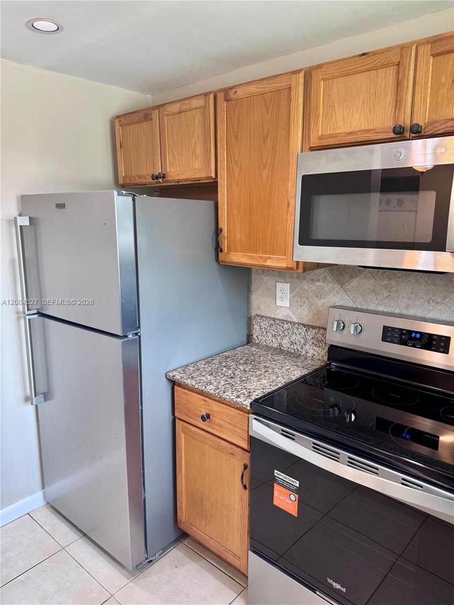 6090 SW 41st St # 19 — Photo 5