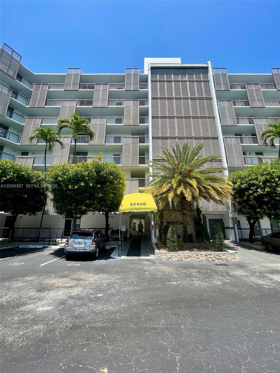 20400 W Country Club Dr # 608, Aventura FL 33180