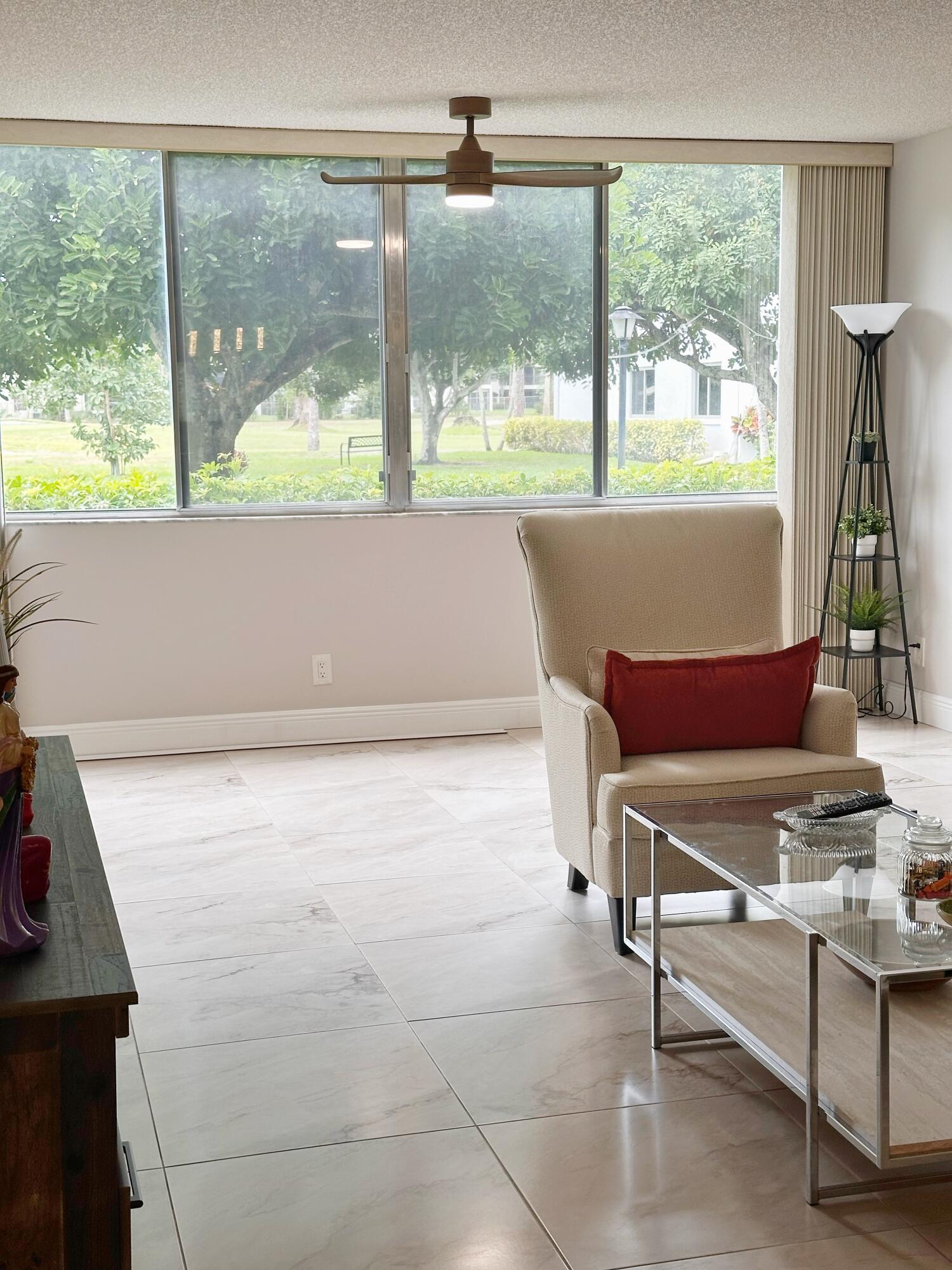 6698 N 10th Ave Avenue N # 116 — Photo 3