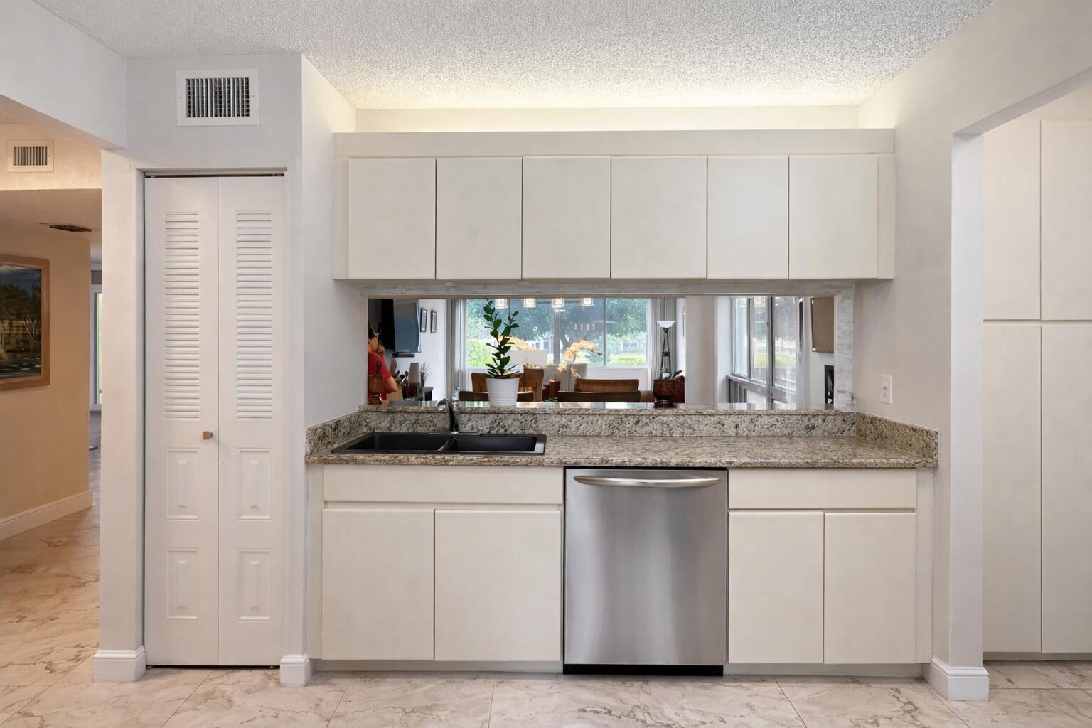 6698 N 10th Ave Avenue N # 116, Lake Worth FL 33467