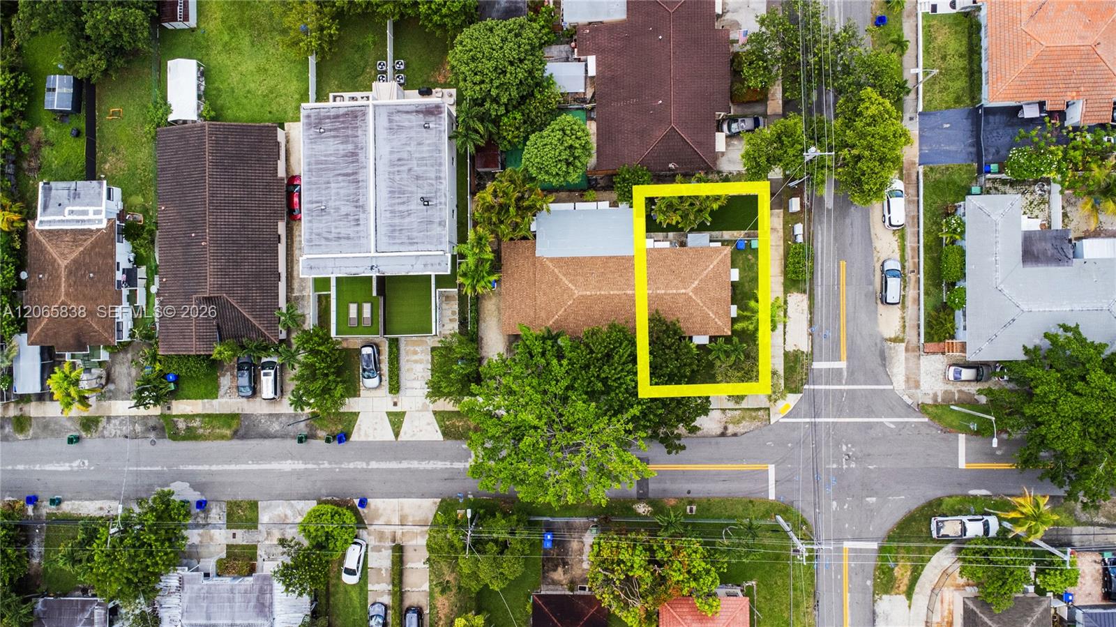 2893-2895 SW 37th Ct, Miami FL 33134
