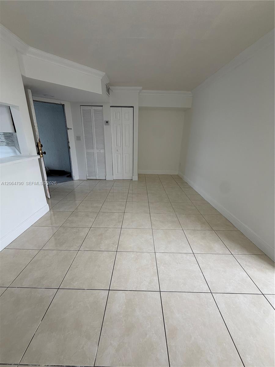 8305 SW 152nd Ave — Photo 3