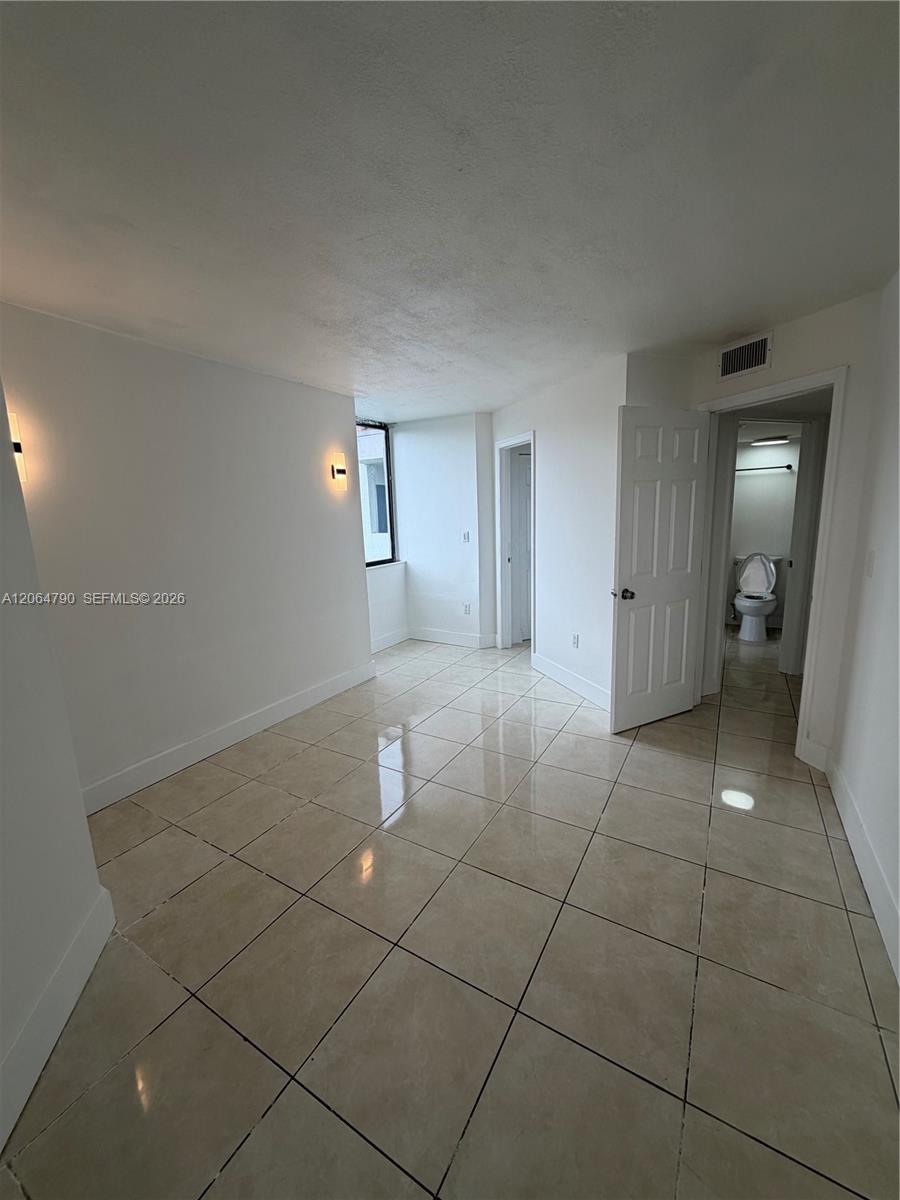 8305 SW 152nd Ave — Photo 4