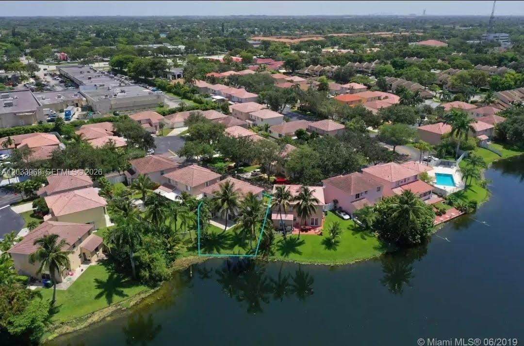 320 SW 99th Ave, Pembroke Pines FL 33025