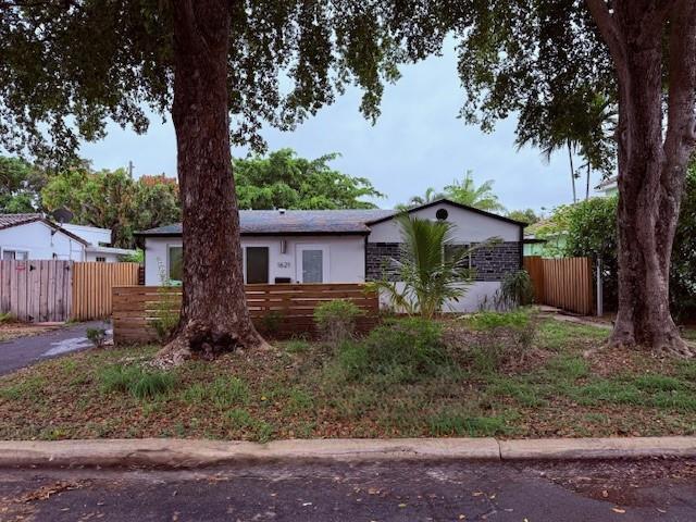 1621-1623 NE 16th Terrace NE, Fort Lauderdale FL 33305