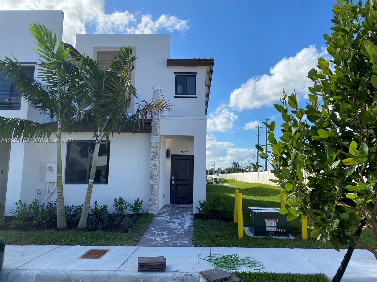 21466 NE 3 Place, Miami FL 33179