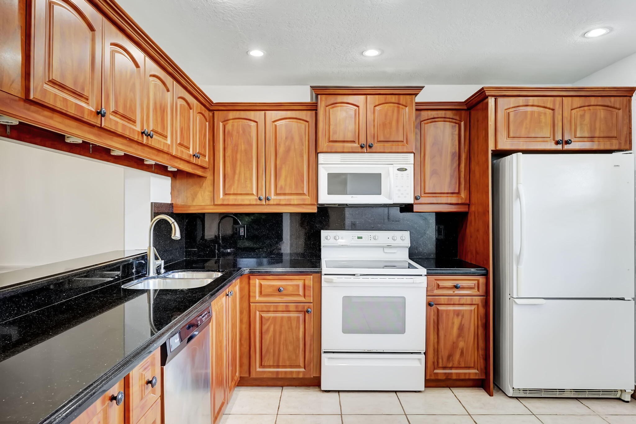 6372 BOCA Circle — Photo 3