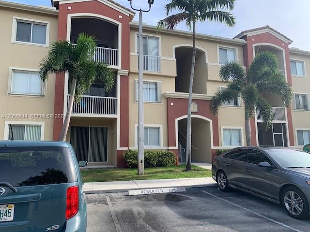 7085 Nova Dr # 102, Davie FL 33317