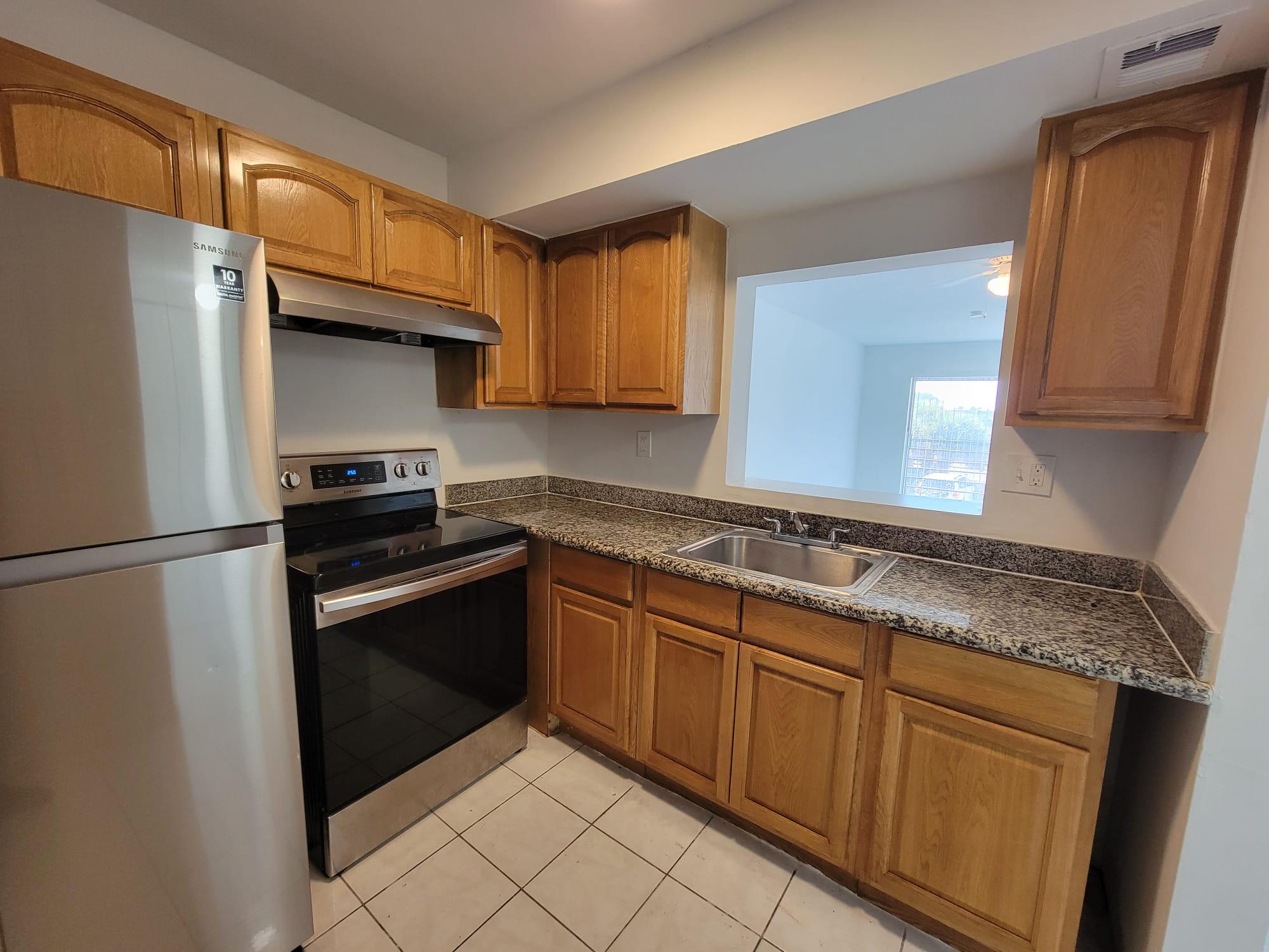 3700 NW 21st Street # 203, Lauderdale Lakes FL 33311