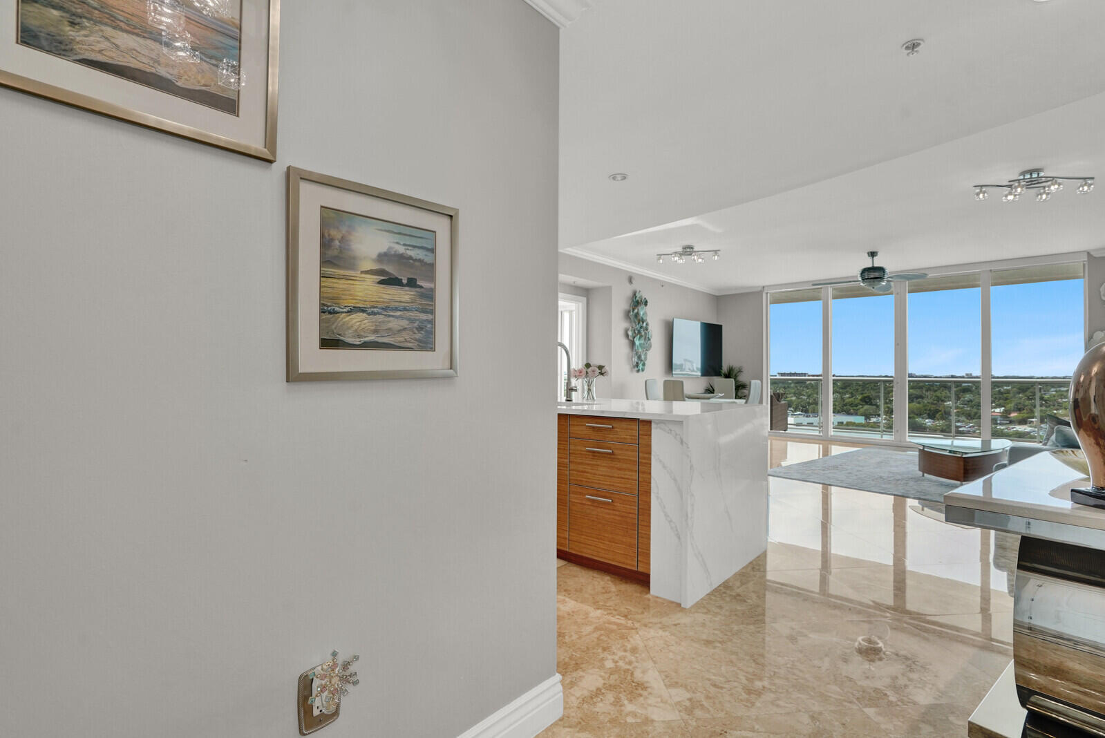 1 N Ocean Boulevard # 814 — Photo 3