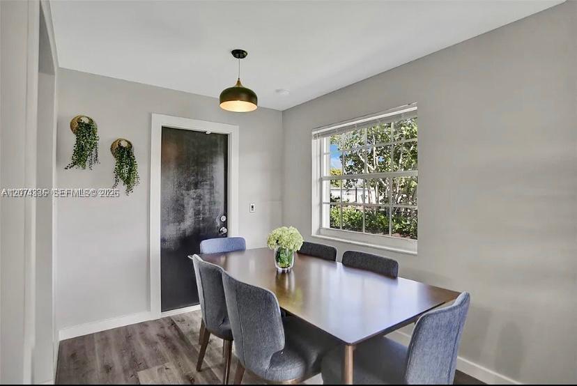 302 NW 9th St — Photo 3