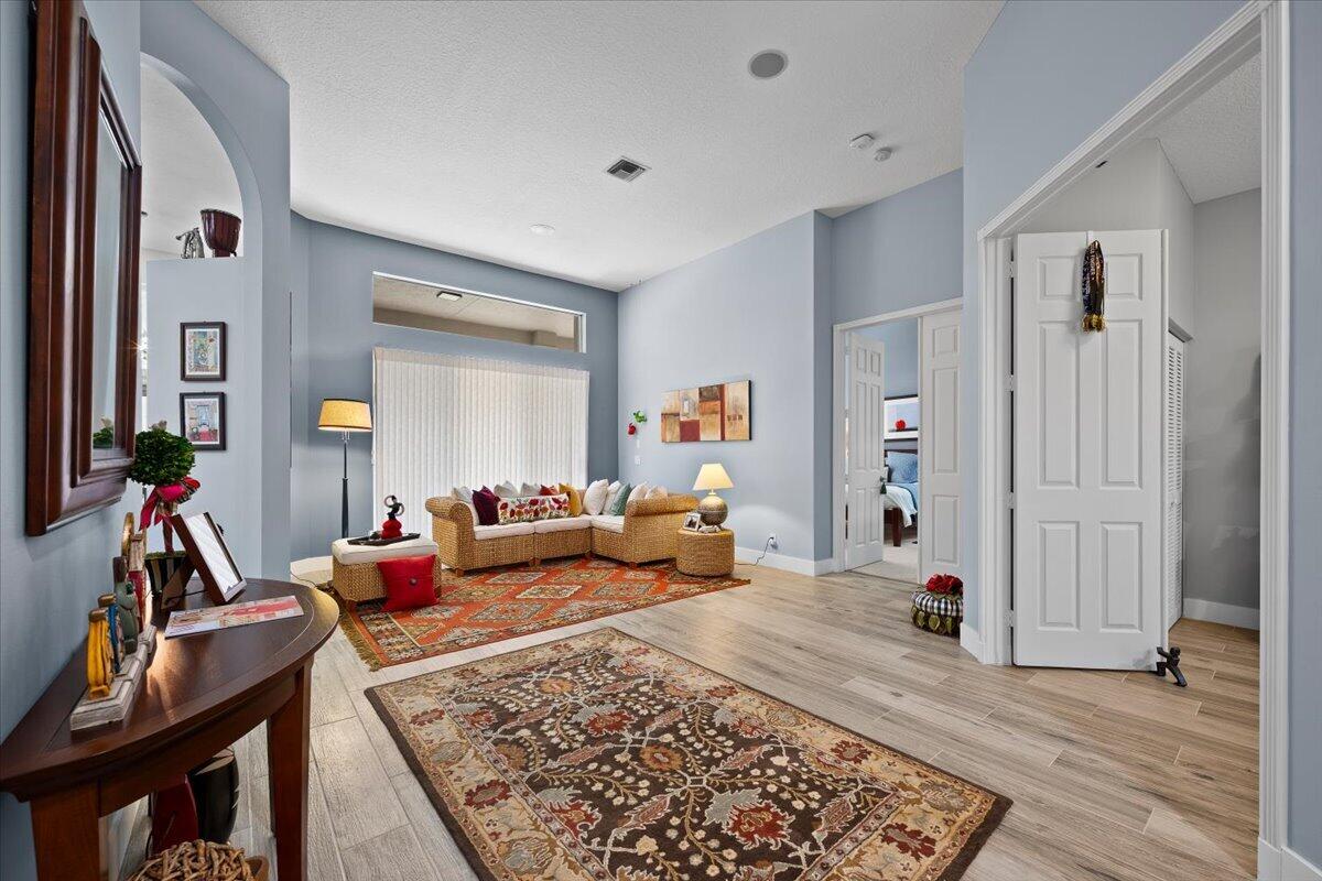 15522 Cypress Park Drive — Photo 4