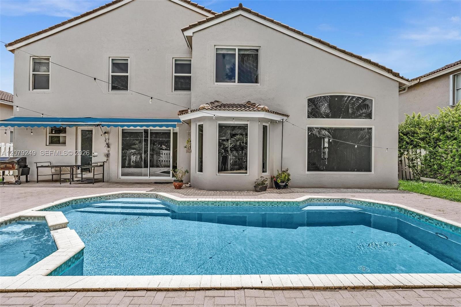 3433 SW 52nd ct — Photo 3