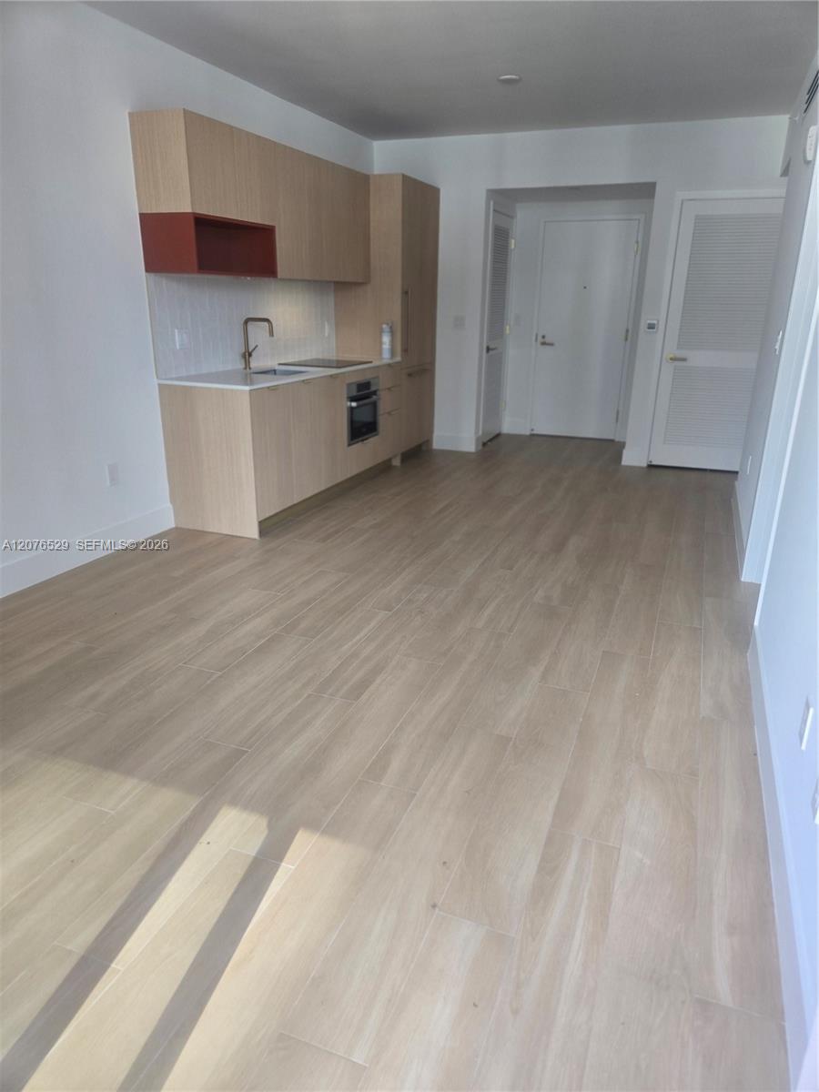 90 NE 32nd St # 605 — Photo 3
