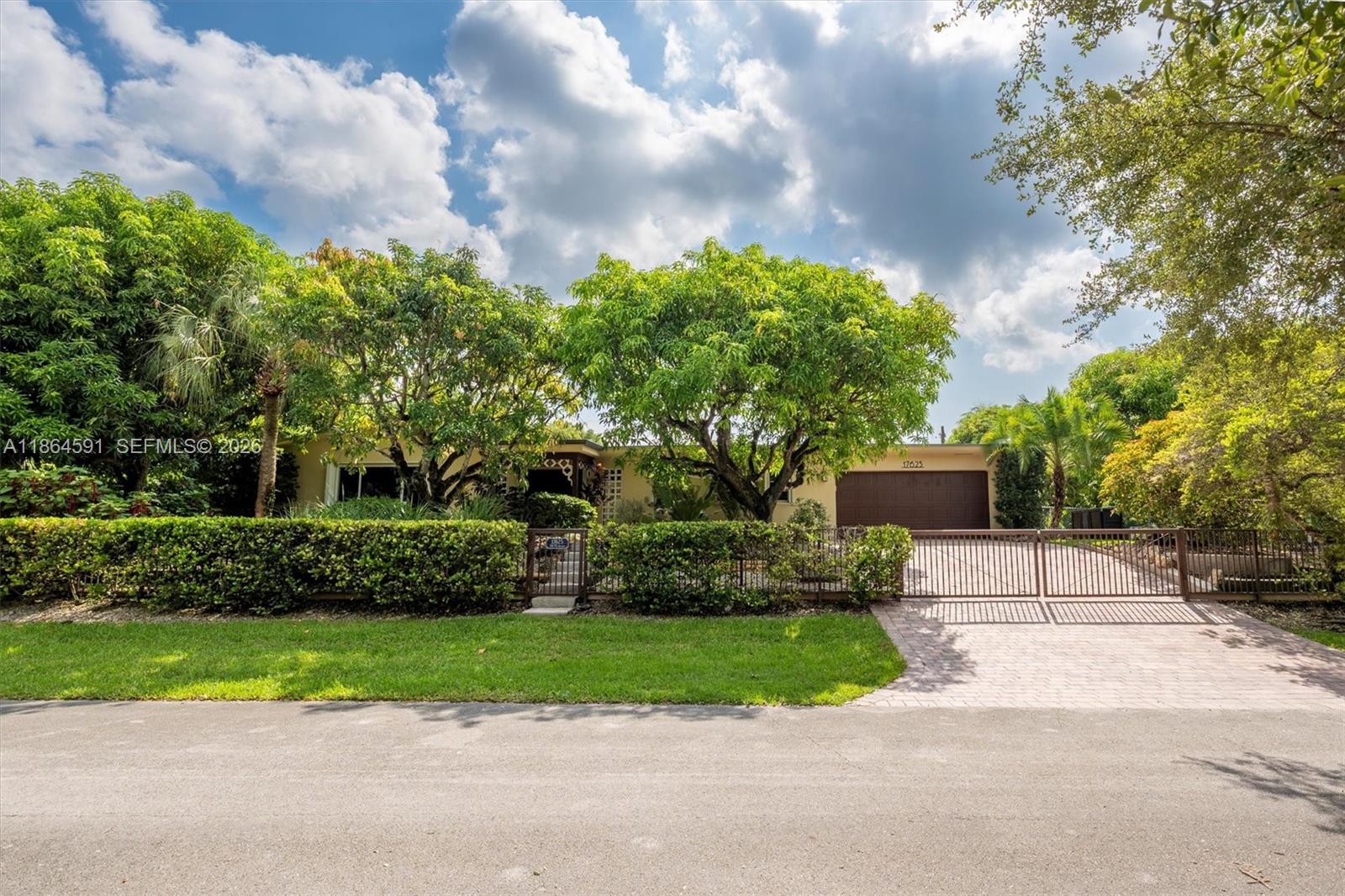17625 SW 91st Ave., Palmetto Bay FL 33157