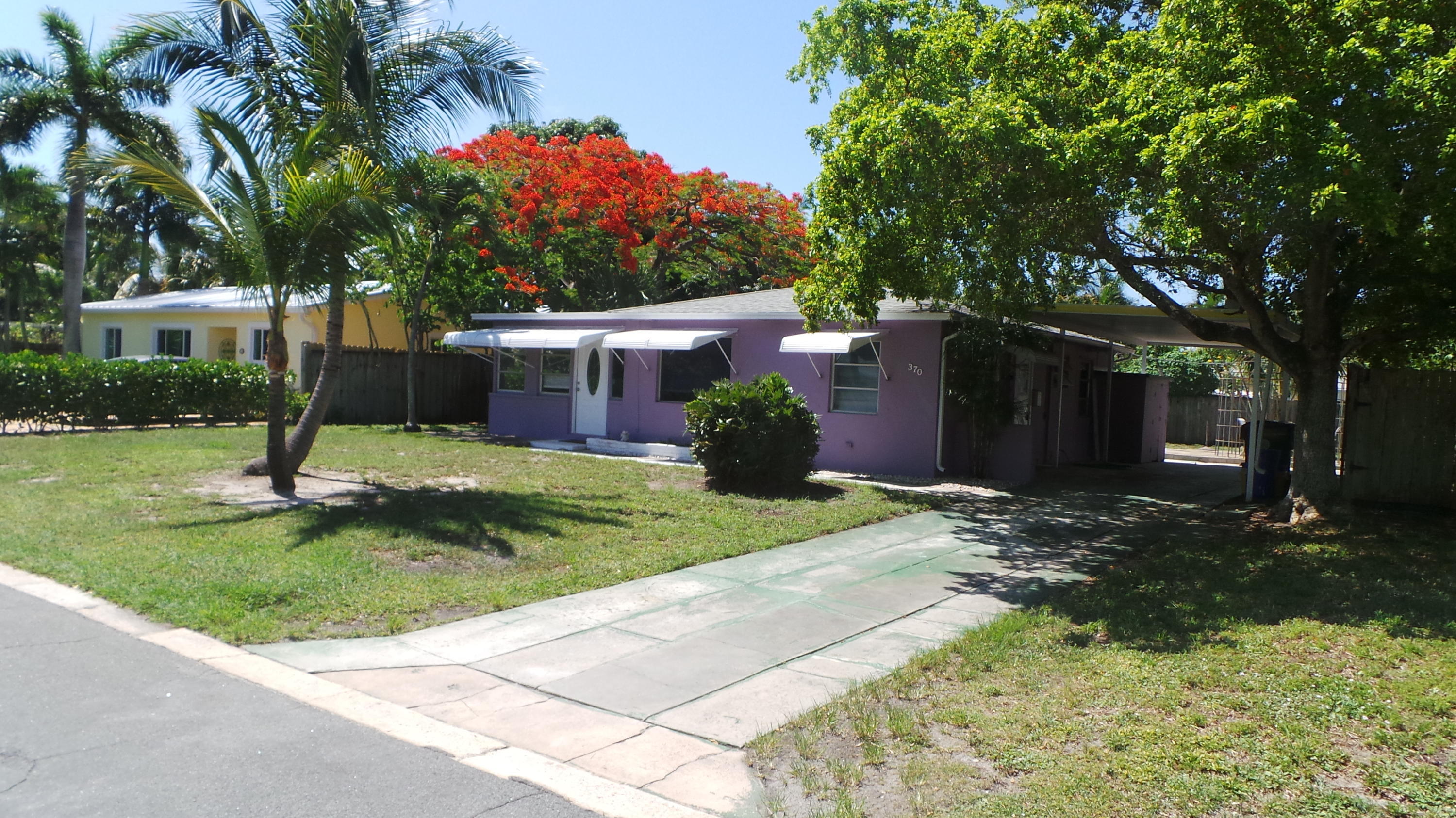 370 ORANGE Way, West Palm Beach FL 33405