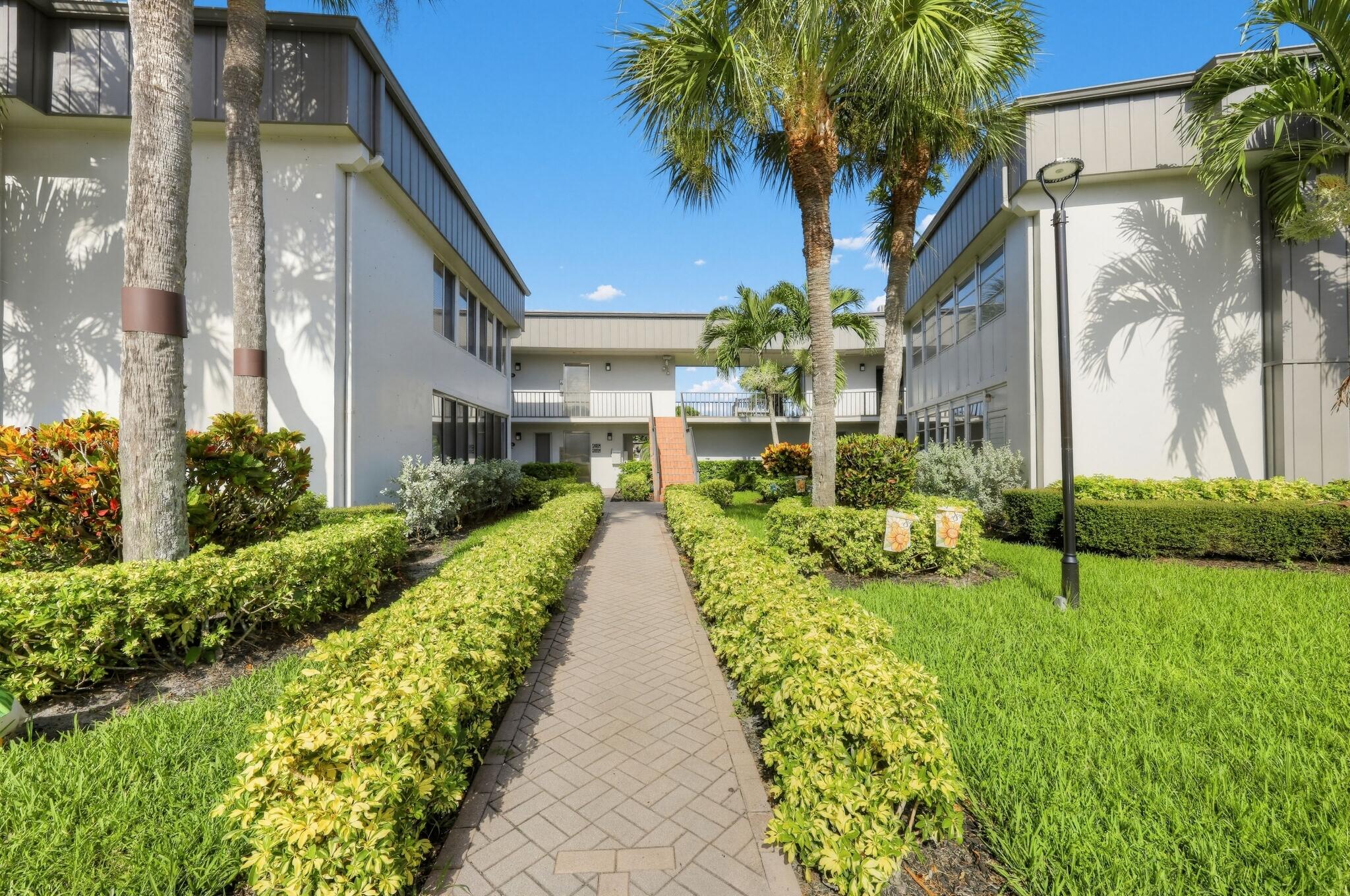 464 Piedmont J, Delray Beach FL 33484