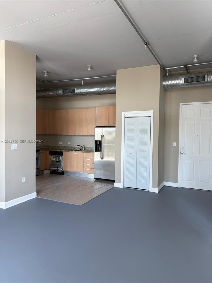 2100 Van Buren St # 322 — Photo 5