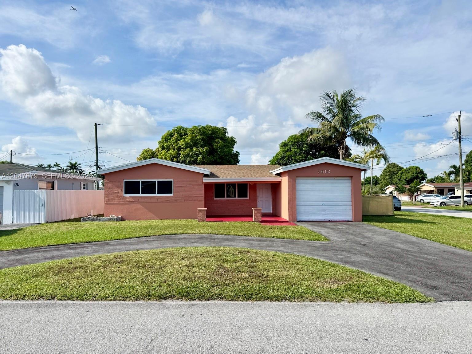 7612 Plantation Blvd, Miramar FL 33023
