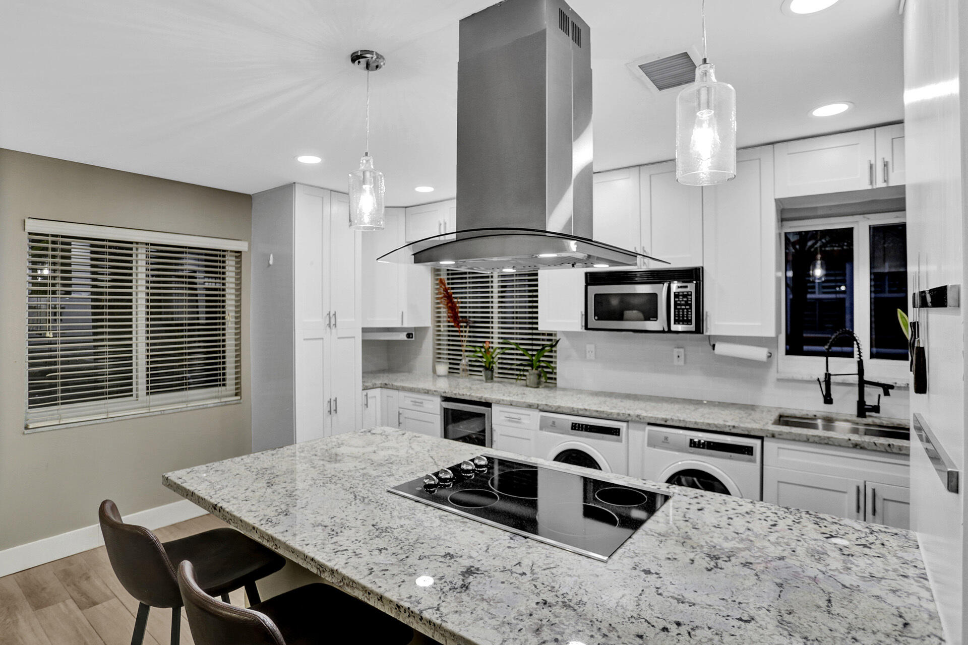 600 NE 7TH Avenue # 8 — Photo 2